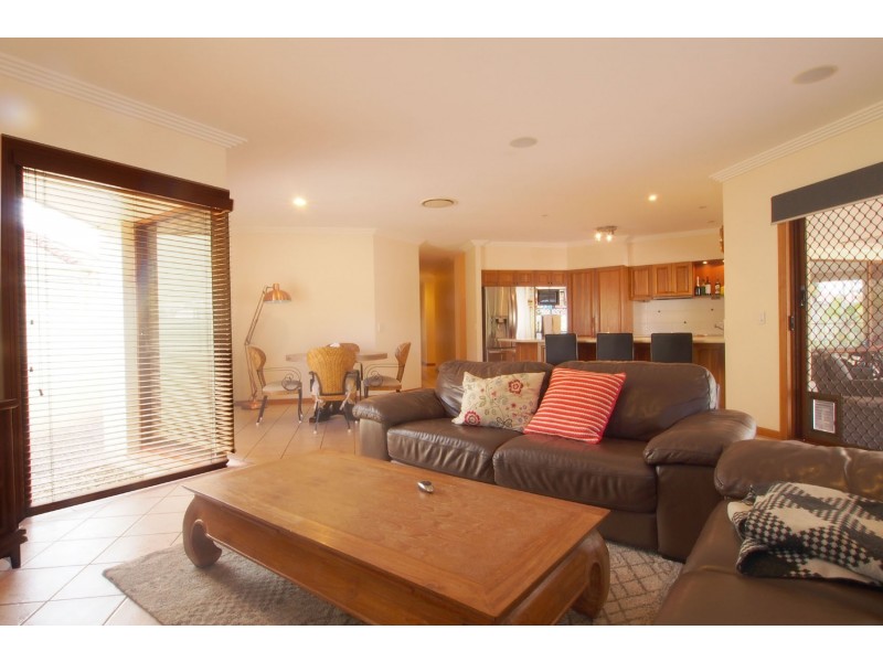 46 Sir Bruce Small Blvd, Benowa Waters QLD 4217