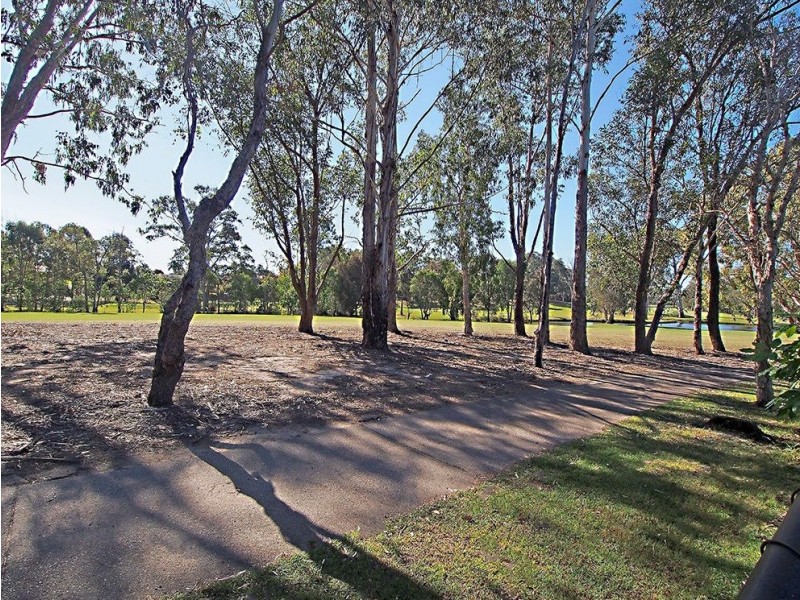 24 Greg Norman Crescent, Parkwood QLD 4214