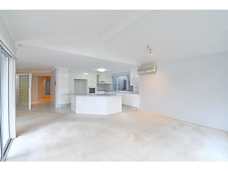 24 Greg Norman Crescent, Parkwood QLD 4214