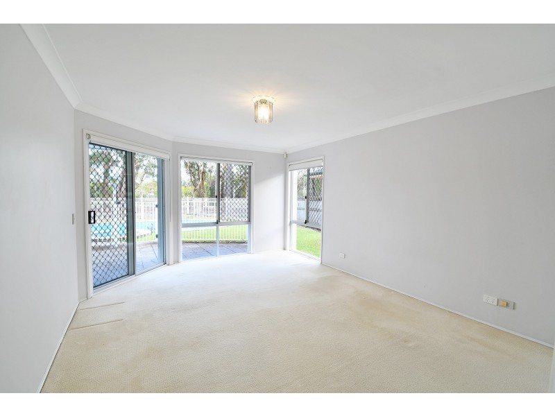 24 Greg Norman Crescent, Parkwood QLD 4214