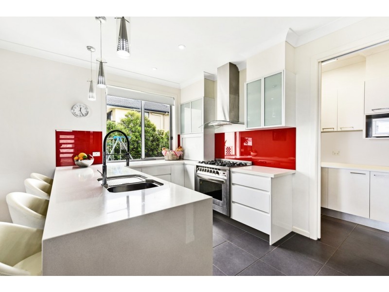 7 Therese Mary Avenue, Carrara QLD 4211