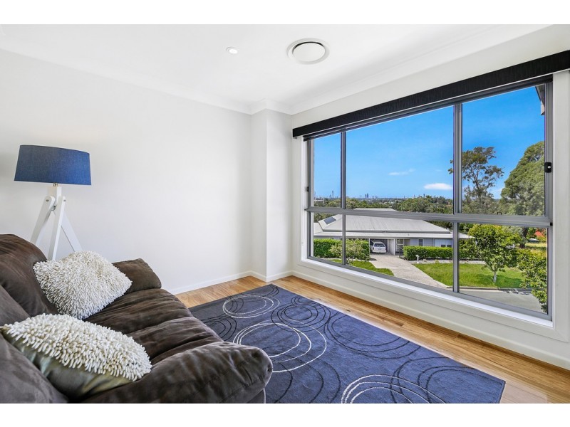 7 Therese Mary Avenue, Carrara QLD 4211
