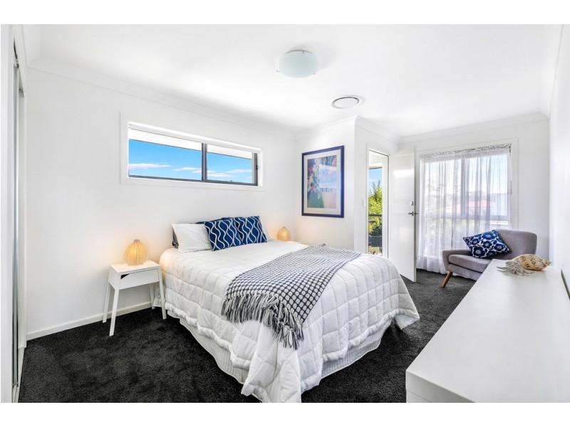 7 Therese Mary Avenue, Carrara QLD 4211