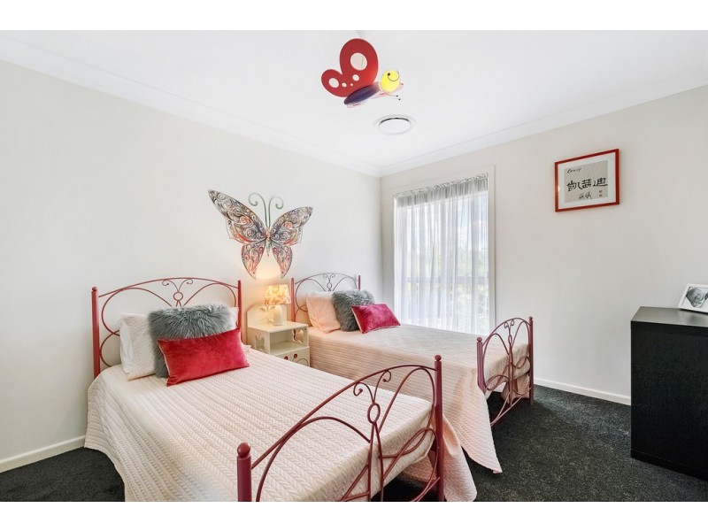 7 Therese Mary Avenue, Carrara QLD 4211