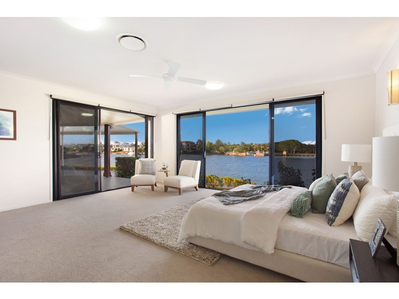 33 Prosperity Drive, Oyster Cove, Helensvale QLD 4212