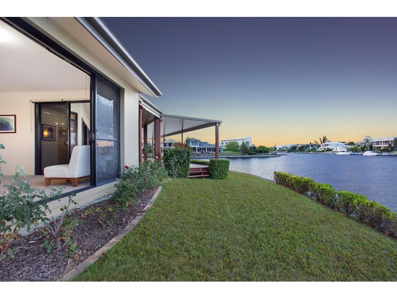 33 Prosperity Drive, Oyster Cove, Helensvale QLD 4212