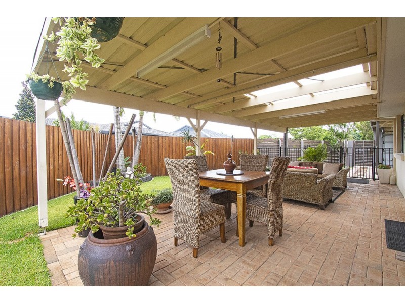 1/11 Eurimbula Court, Paradise Point QLD 4216