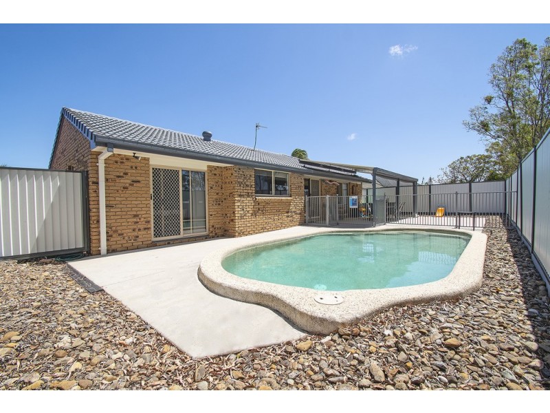 52 Open Drive, Arundel QLD 4214