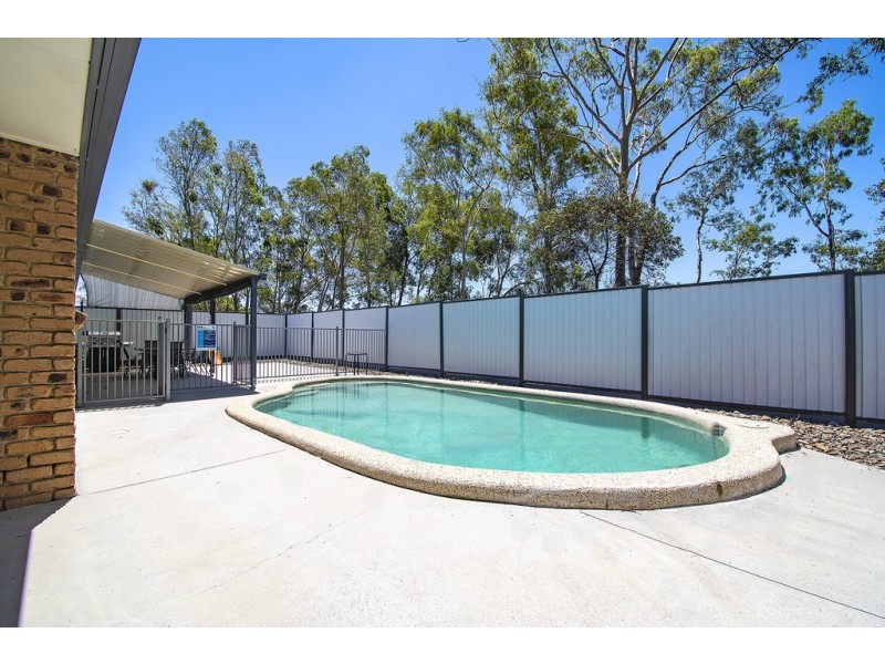 52 Open Drive, Arundel QLD 4214