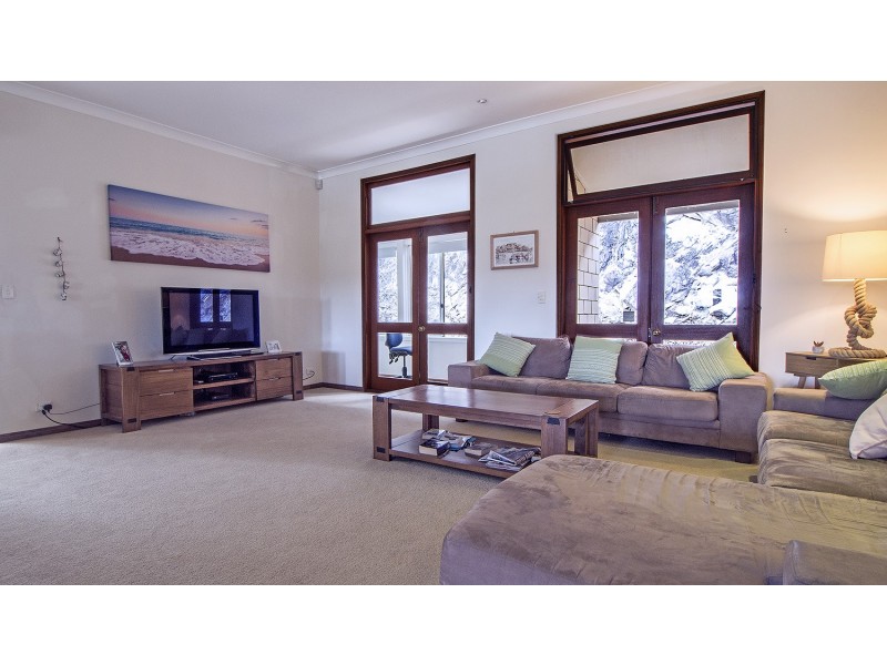 31 Uplands Drive, Parkwood QLD 4214