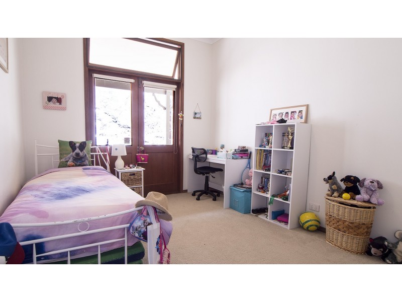 31 Uplands Drive, Parkwood QLD 4214