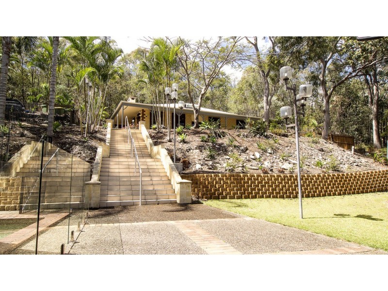 31 Uplands Drive, Parkwood QLD 4214