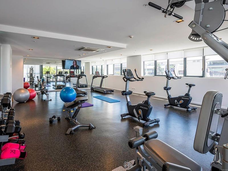 76 ‘Synergy’ 2729 Gold Coast Highway, Broadbeach QLD 4218