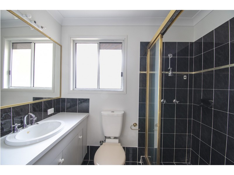 26 Henry Cotton Drive, Parkwood QLD 4214