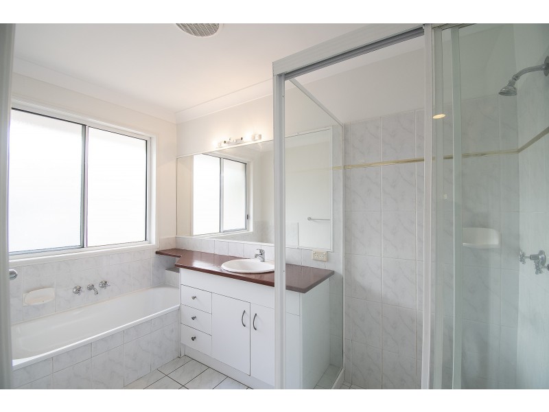 26 Henry Cotton Drive, Parkwood QLD 4214