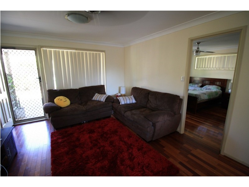 2/16 Nina Parade, Arundel QLD 4214