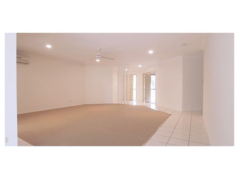 22 Morfantaine Terrace, Parkwood QLD 4214