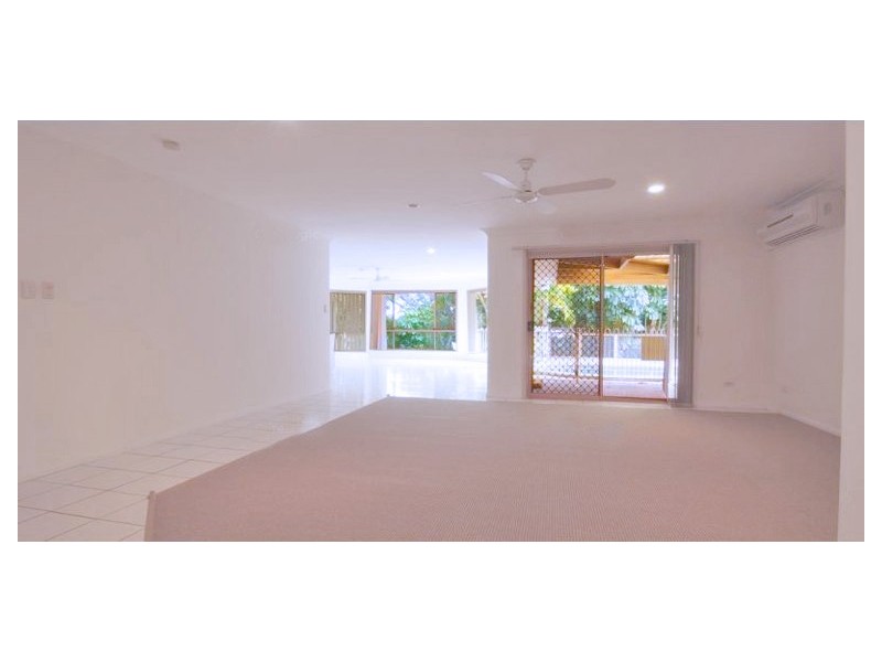 22 Morfantaine Terrace, Parkwood QLD 4214