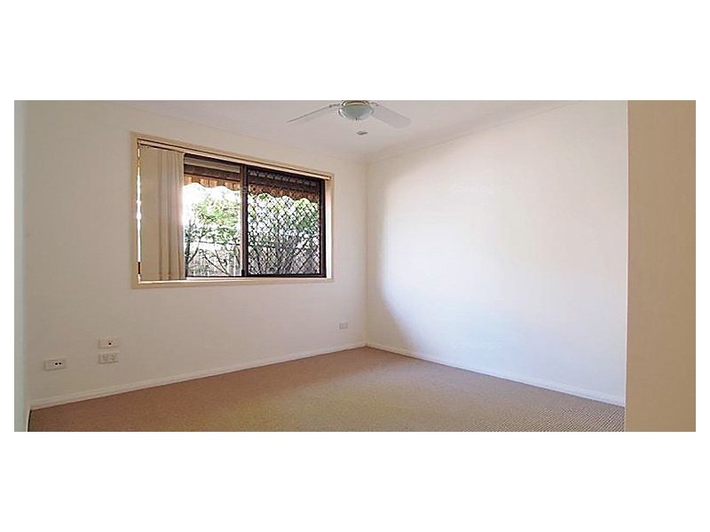 22 Morfantaine Terrace, Parkwood QLD 4214