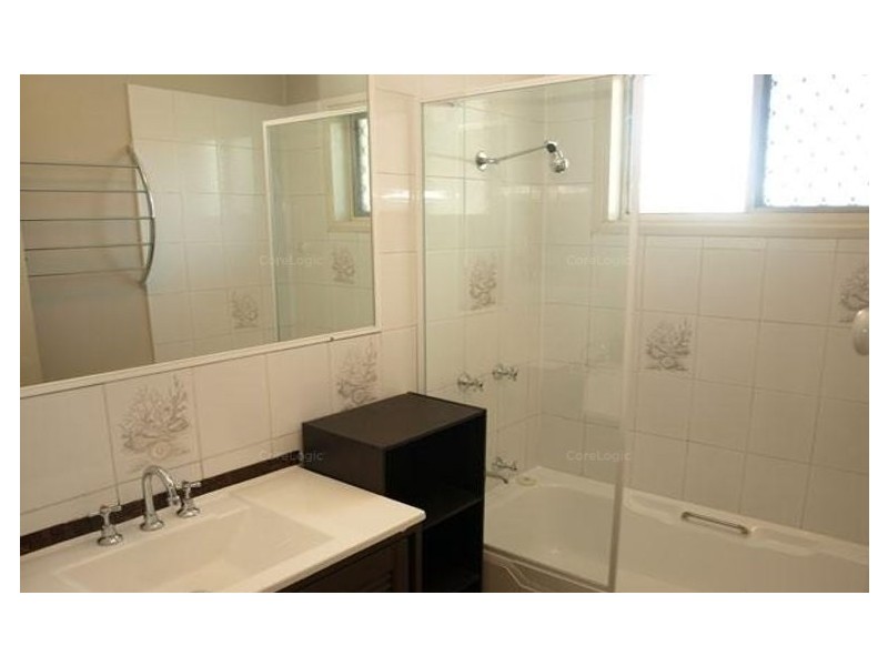 1/41 Kumbari Avenue, Southport QLD 4215