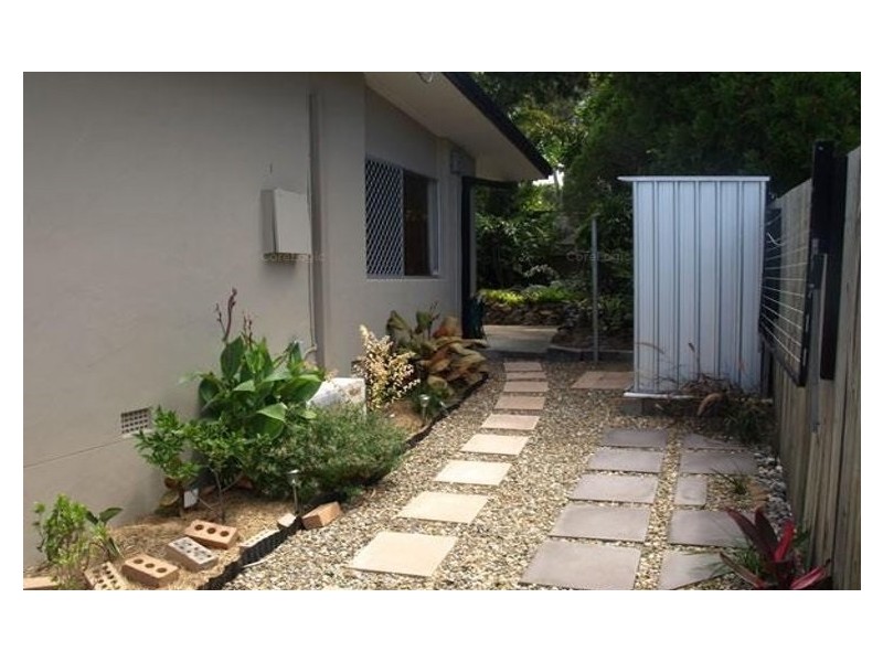 1/41 Kumbari Avenue, Southport QLD 4215