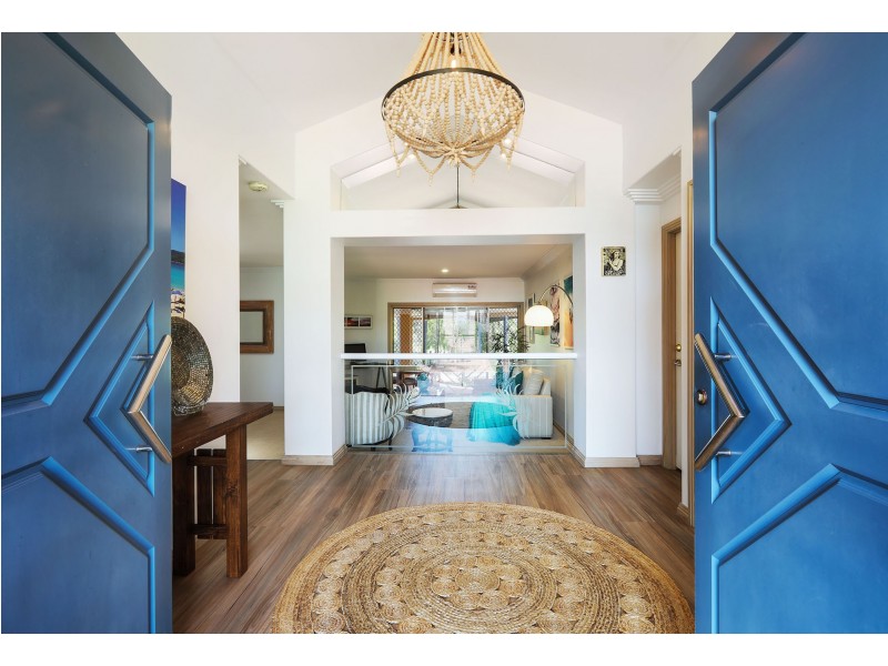 48 Peter Senior Court, Parkwood QLD 4214