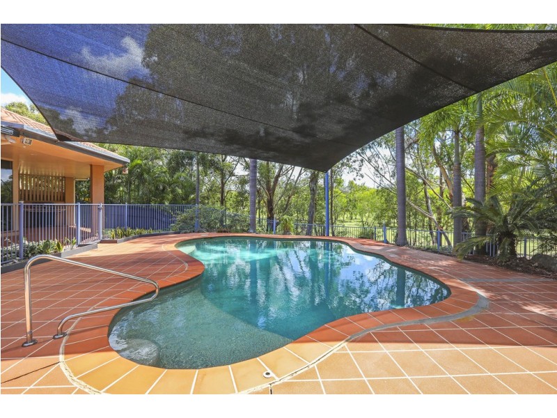 48 Peter Senior Court, Parkwood QLD 4214