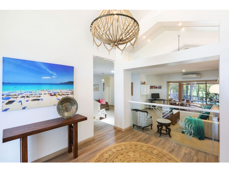 48 Peter Senior Court, Parkwood QLD 4214