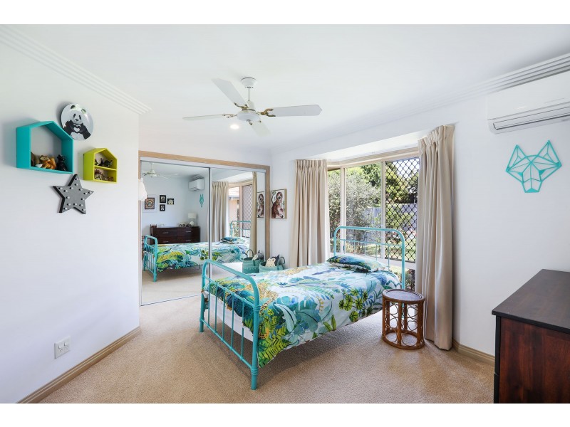 48 Peter Senior Court, Parkwood QLD 4214