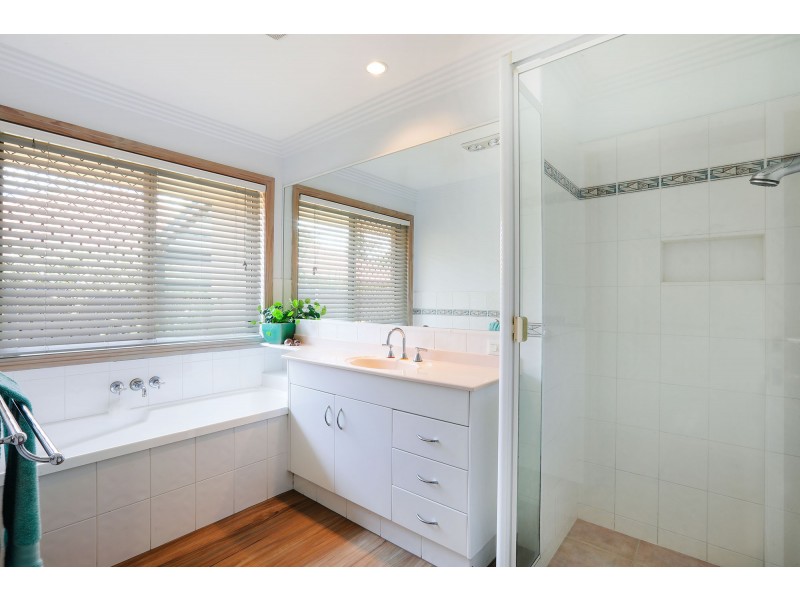 48 Peter Senior Court, Parkwood QLD 4214