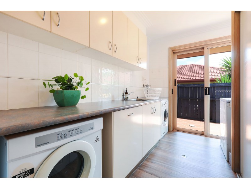 48 Peter Senior Court, Parkwood QLD 4214