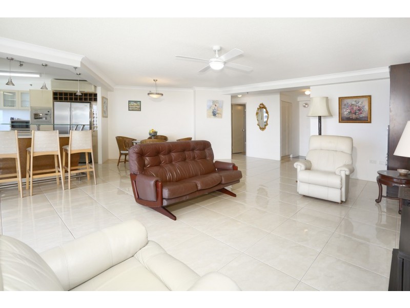98/21 “Bayview Towers” Bayview Street, Runaway Bay QLD 4216