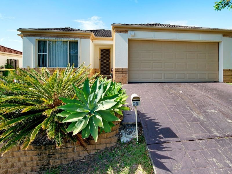 21 Merrilaine Crescent, Merrimac QLD 4226