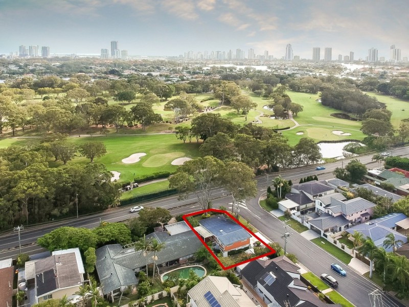2 Richmond Ave, Bundall QLD 4217