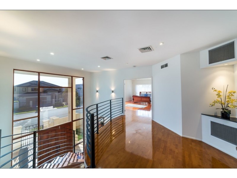 64 Sir Bruce Small Boulevard, Benowa Waters QLD 4217