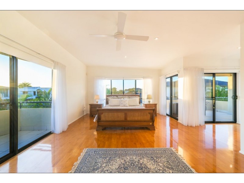 64 Sir Bruce Small Boulevard, Benowa Waters QLD 4217