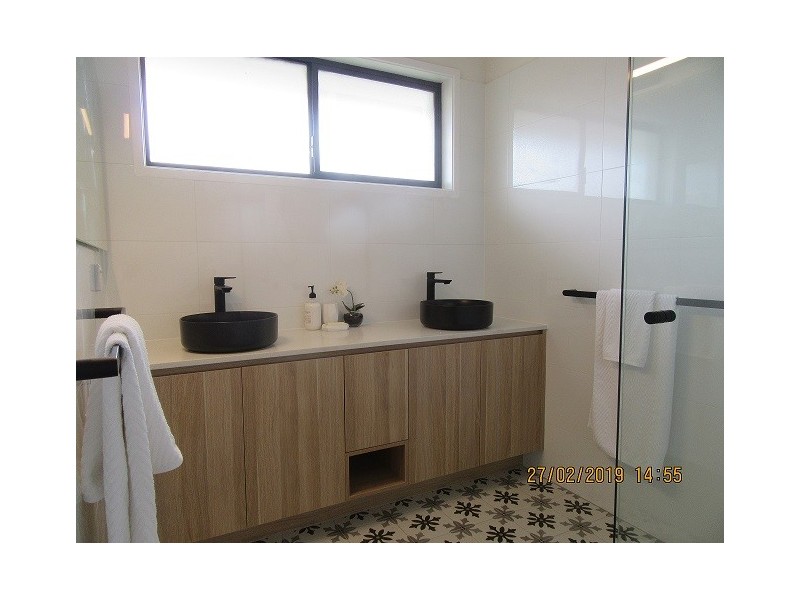 45 Claymore Crescent, Sorrento QLD 4217