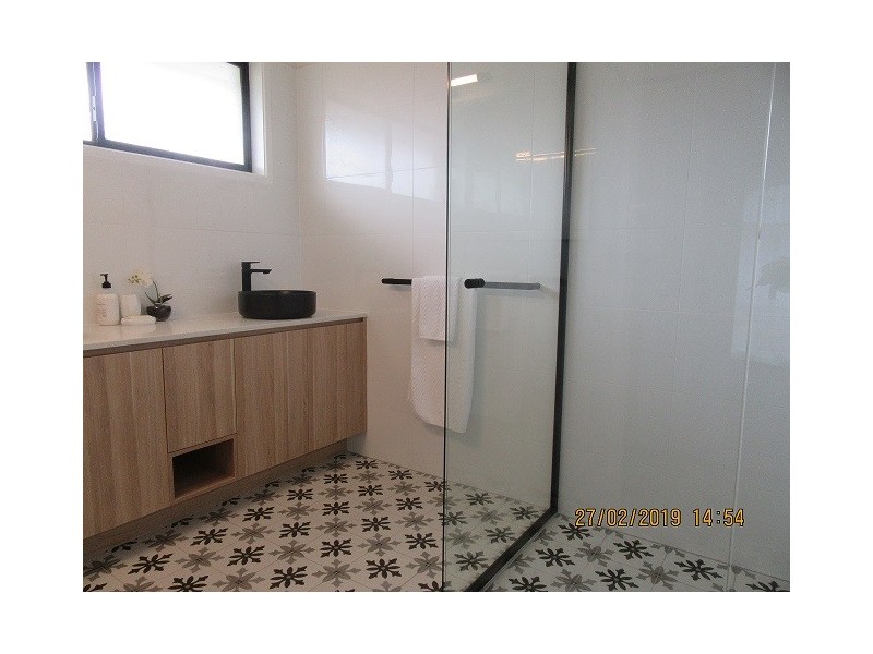 45 Claymore Crescent, Sorrento QLD 4217