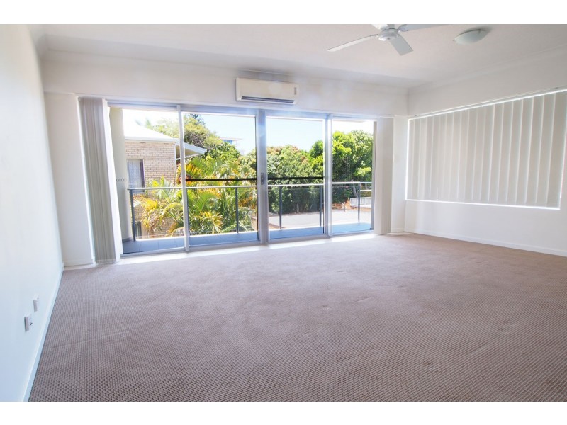 4/3 Brighton Street, Biggera Waters QLD 4216