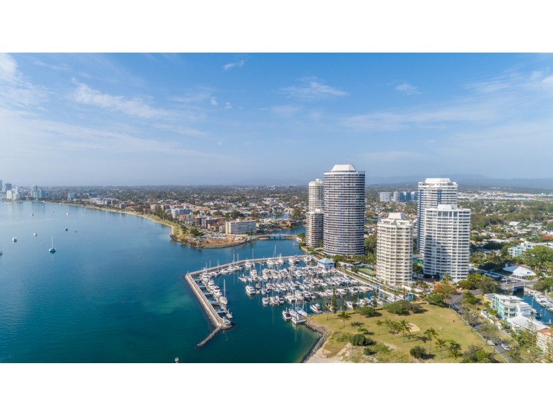 82/17 ‘Broadwater Tower’ Bayview Street, Runaway Bay QLD 4216