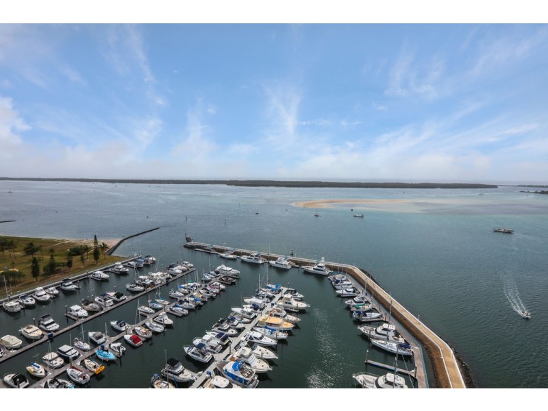 82/17 ‘Broadwater Tower’ Bayview Street, Runaway Bay QLD 4216