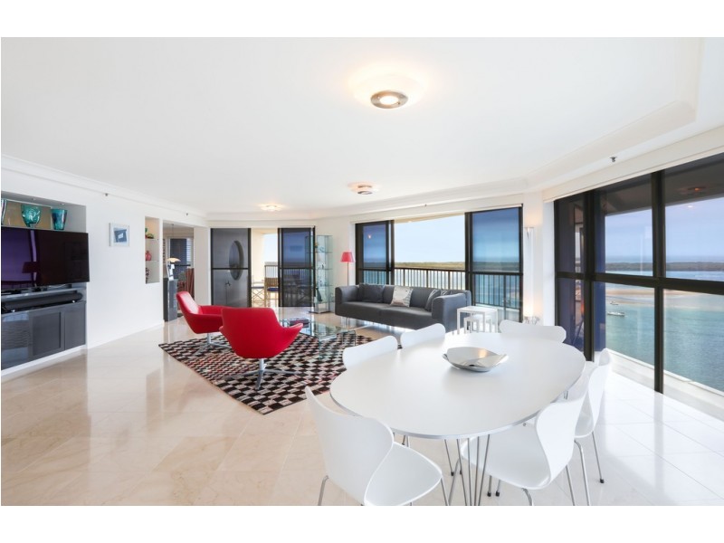 82/17 ‘Broadwater Tower’ Bayview Street, Runaway Bay QLD 4216