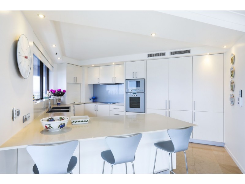 82/17 ‘Broadwater Tower’ Bayview Street, Runaway Bay QLD 4216