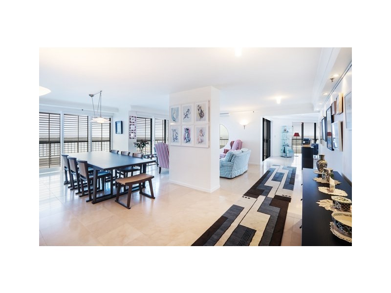 82/17 ‘Broadwater Tower’ Bayview Street, Runaway Bay QLD 4216