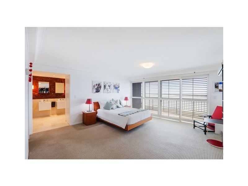 82/17 ‘Broadwater Tower’ Bayview Street, Runaway Bay QLD 4216