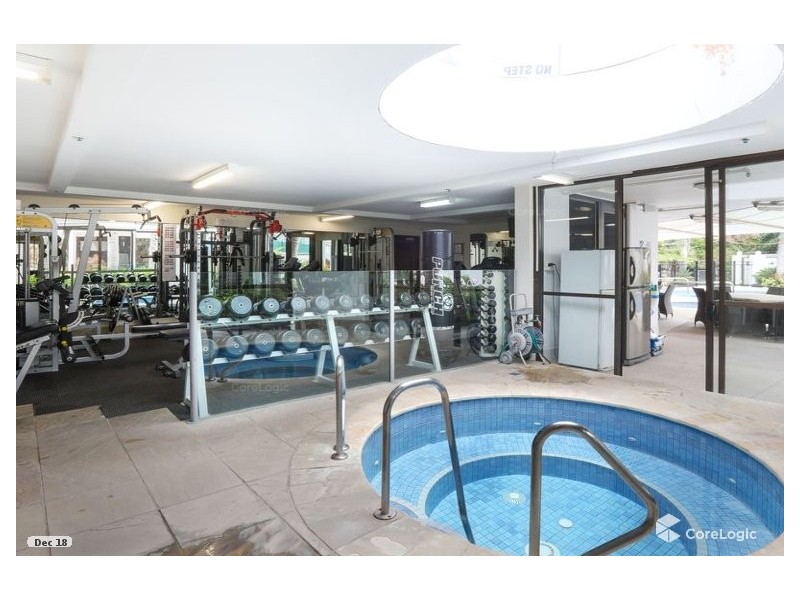 32/17 ‘Broadwater Tower’ Bayview Street, Runaway Bay QLD 4216