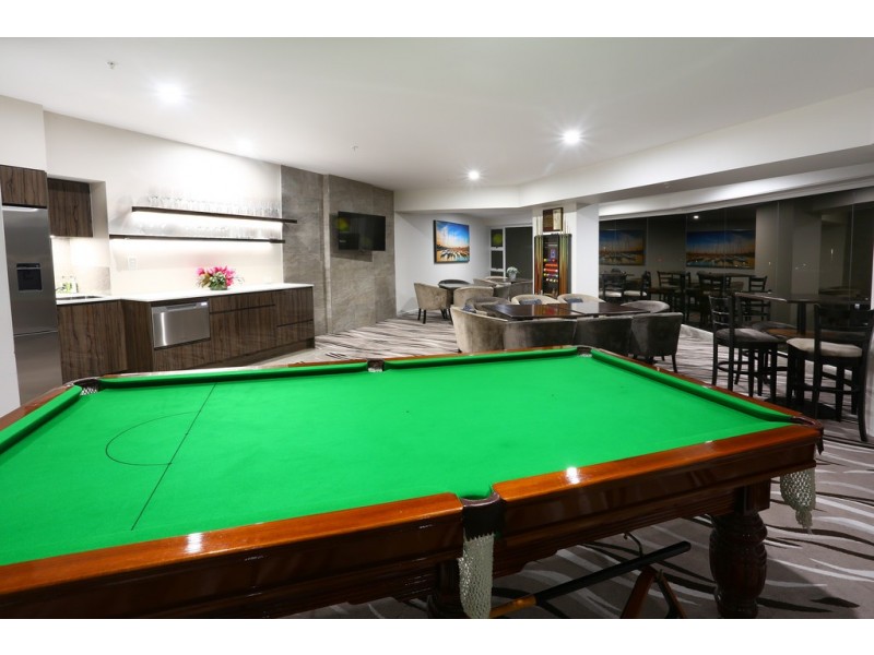 32/17 ‘Broadwater Tower’ Bayview Street, Runaway Bay QLD 4216