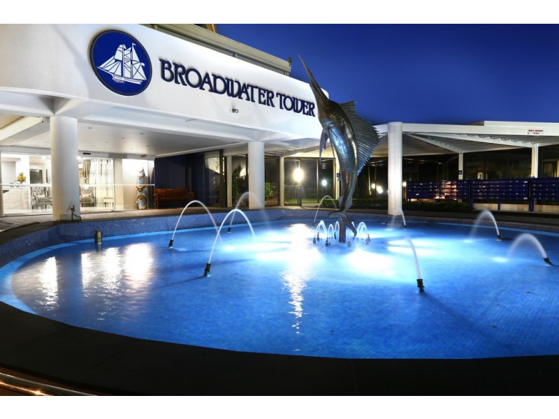 32/17 ‘Broadwater Tower’ Bayview Street, Runaway Bay QLD 4216