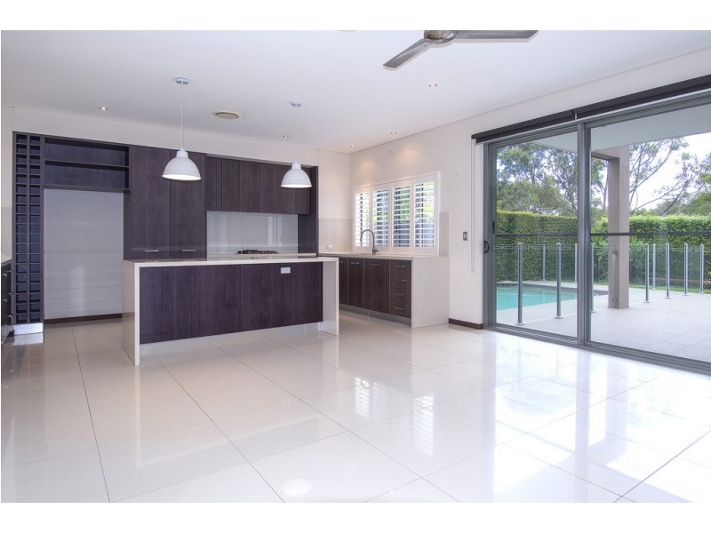 1/6025 Vista Drive, Benowa QLD 4217