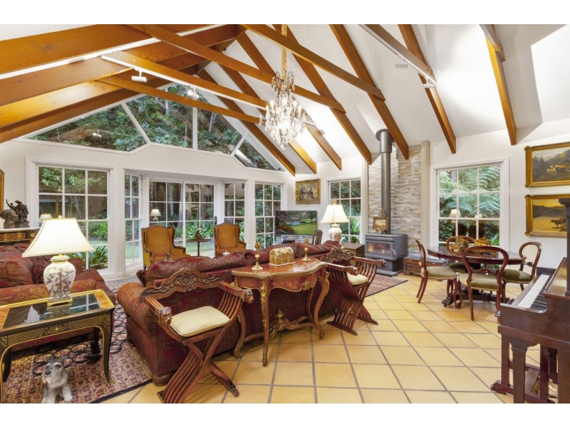 82 Wongawallan Road, Tamborine Mountain QLD 4272